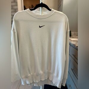 Nike sweatshirt bundle